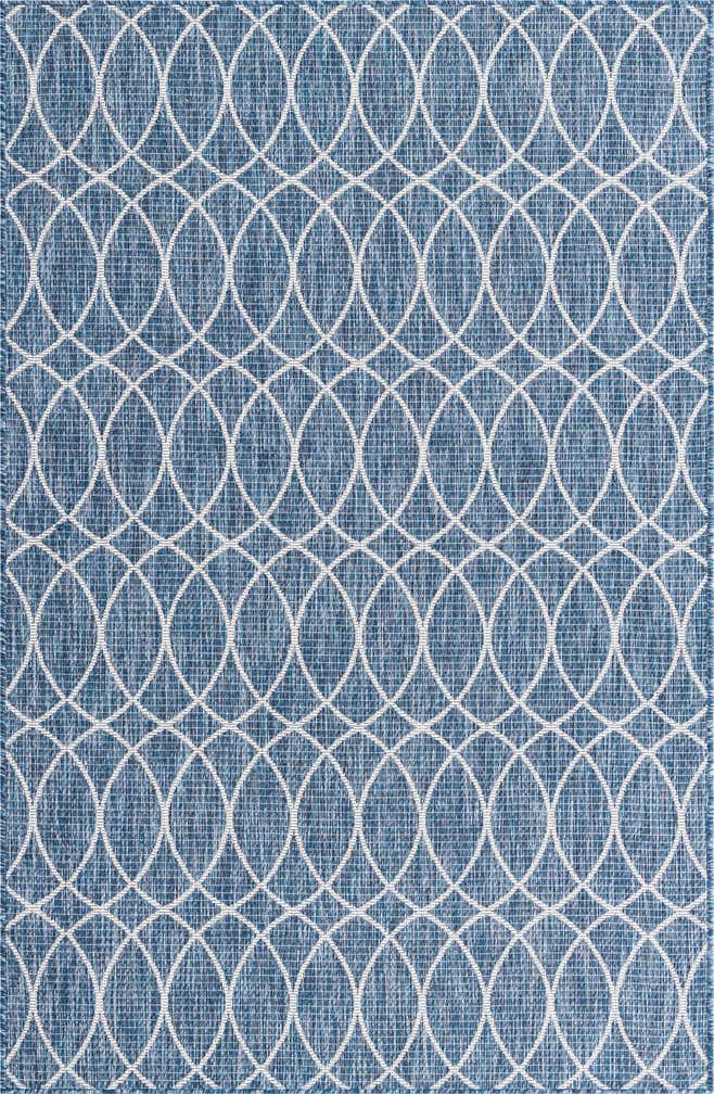 5' 3 x 8' Easy-Clean Trellis Indoor / Outdoor Rug