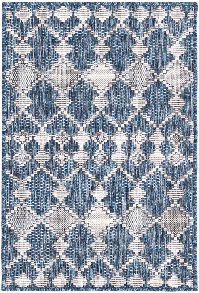 Detail image of 2' x 3' Easy-Clean Trellis Indoor / Outdoor Rug