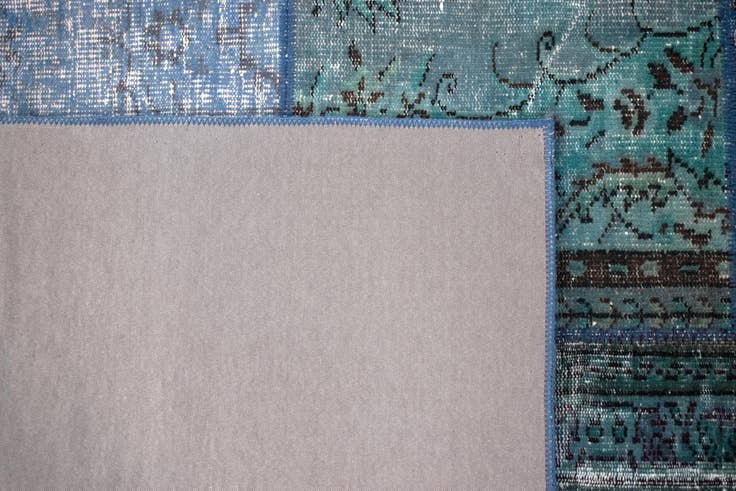 Detail image of 6' 10 x 9' 7 Patchwork Rug