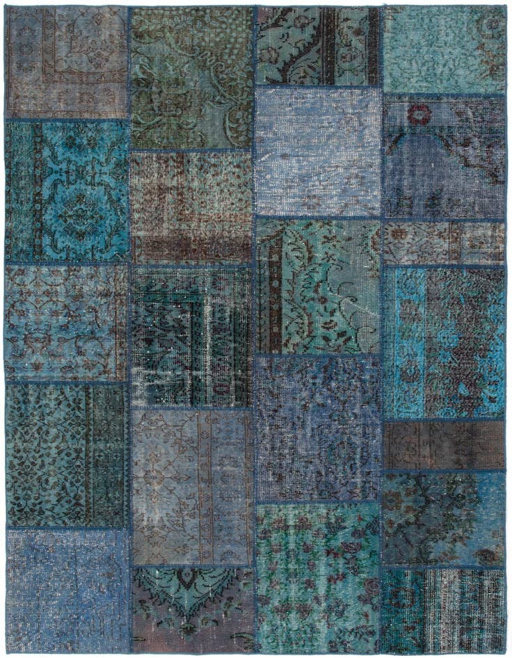 Detail image of 6' 10 x 9' 7 Patchwork Rug