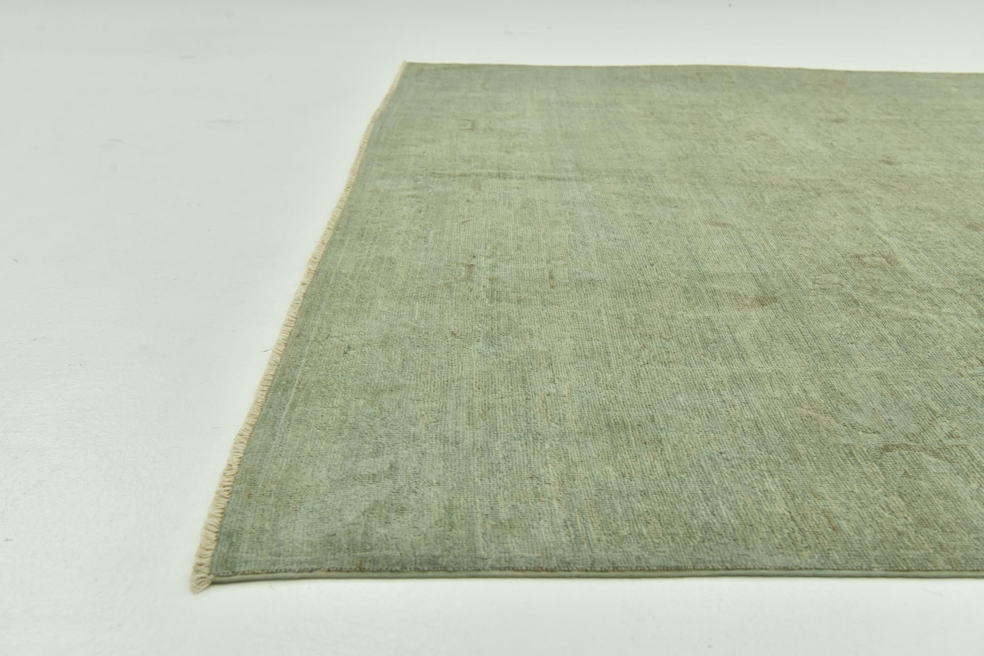 7' 9 x 9' 11 Hand Knotted Peshawar Ziegler Wool Rug