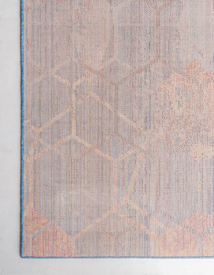 Detail image of 7' x 10' Prism Rug