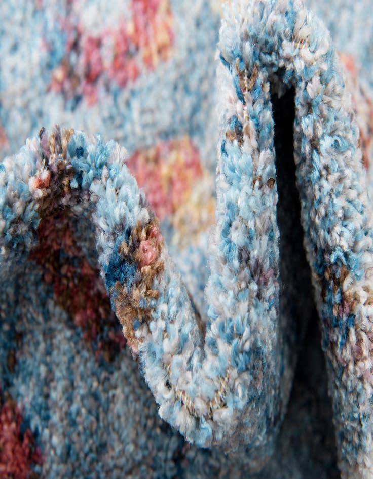 Detail image of 7' x 10' Prism Rug