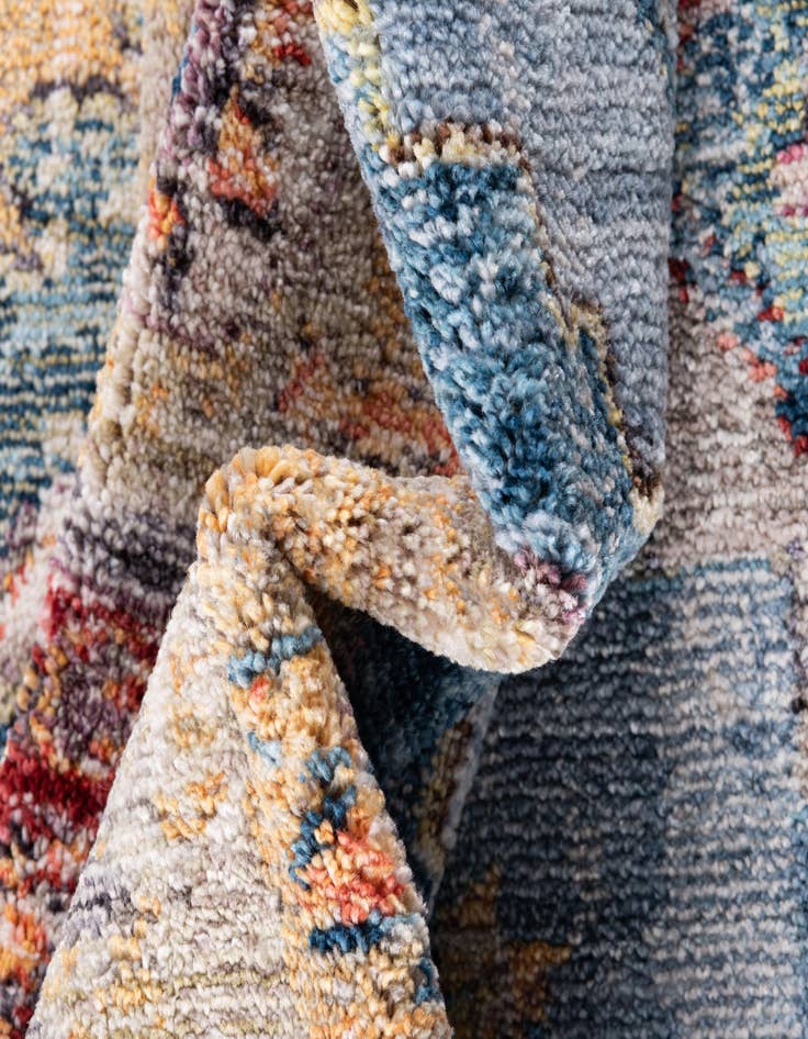 Detail image of 6' x 9' Prism Rug