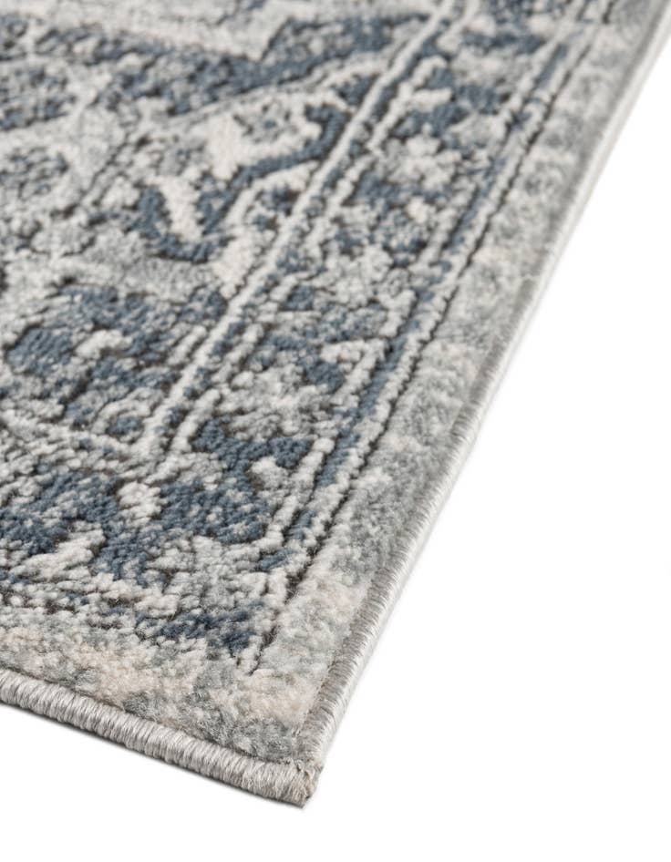 Detail image of 6' x 9' Prism Rug