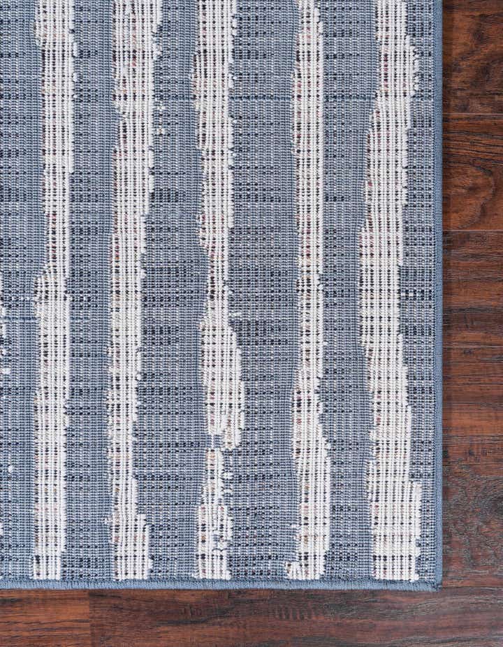 4' x 6' Easy-Clean Sabrina Soto Ola Indoor / Outdoor Rug