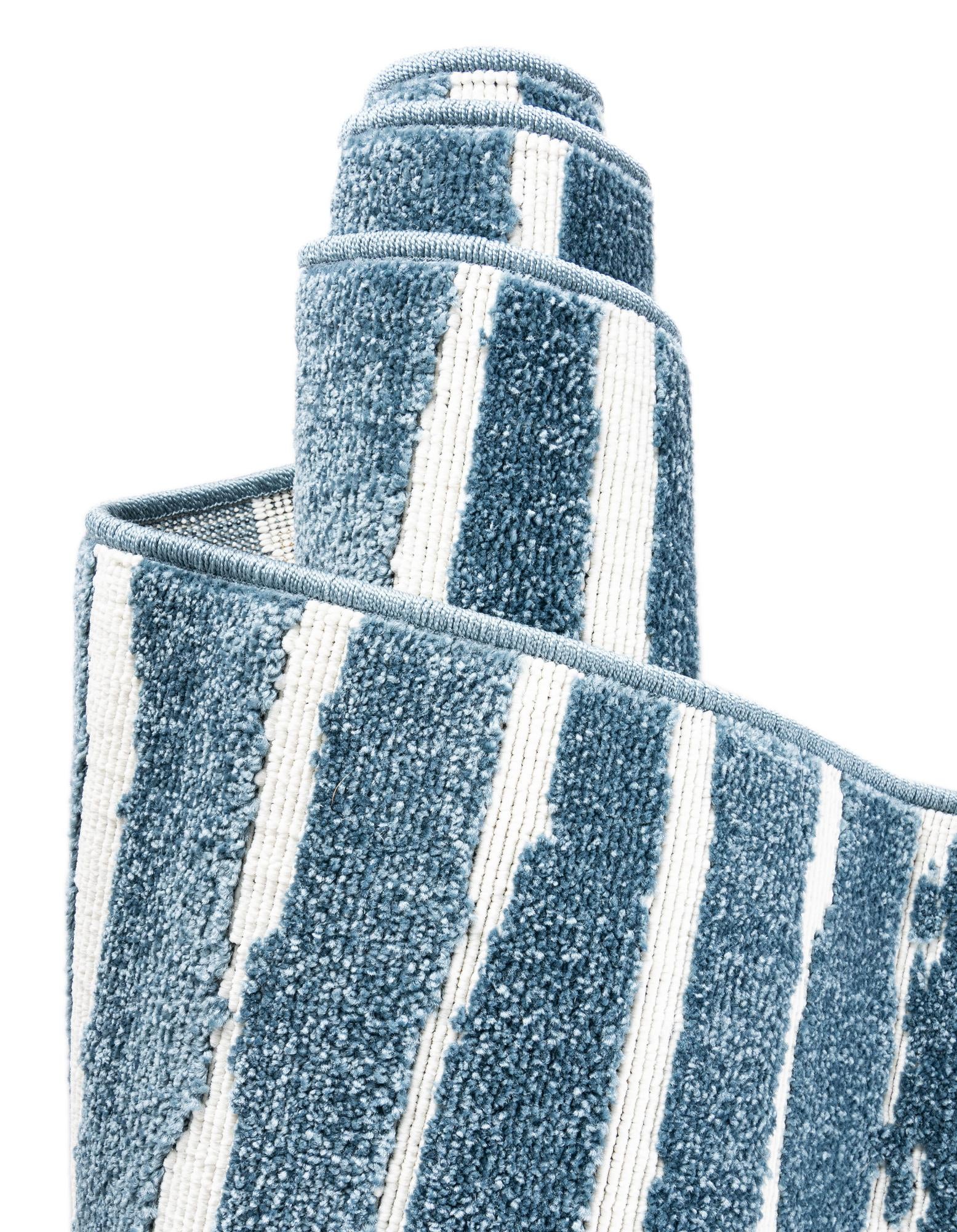 4' x 6' Easy-Clean Sabrina Soto Ola Indoor / Outdoor Rug
