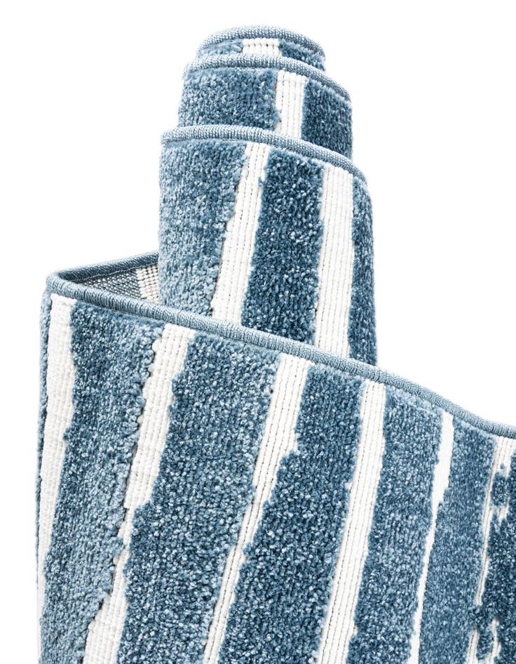 Detail image of 9' x 12' 2 Easy-Clean Sabrina Soto Ola Indoor / Outdoor Rug