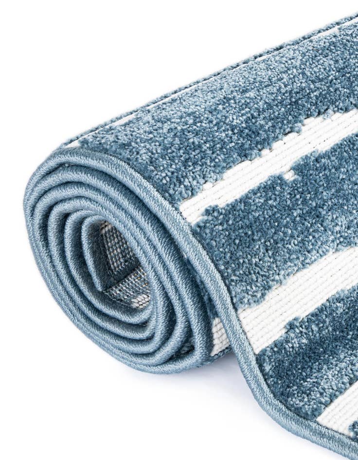 Detail image of 9' x 12' 2 Easy-Clean Sabrina Soto Ola Indoor / Outdoor Rug