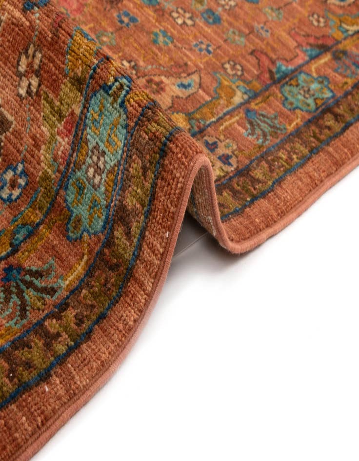 Detail image of 8' 1 x 11' 5 Samarkand Wool Rug