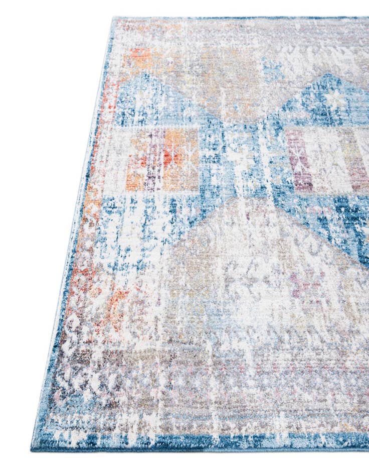 Detail image of 5' 3 x 7' 7 Santa Fe Rug