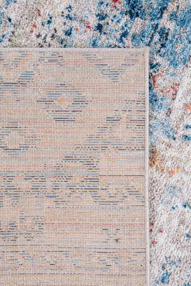 Detail image of 5' 2 x 8' Santa Fe Rug