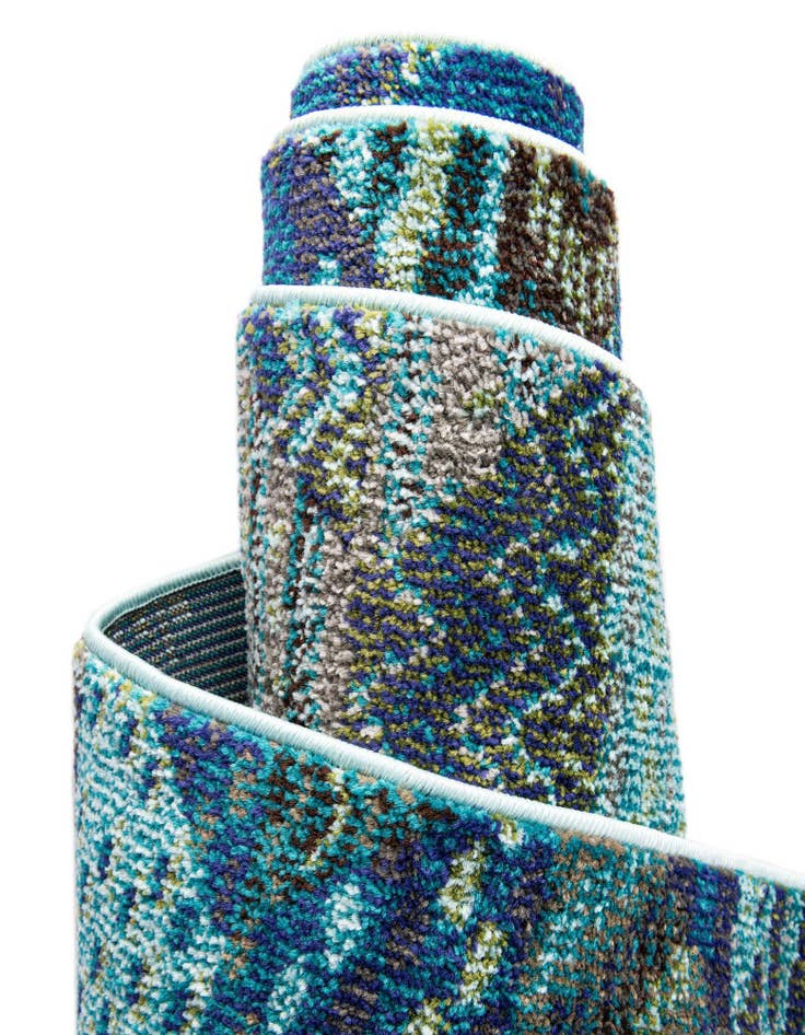 Detail image of 8' x 10'  Washable Santa Fe Rug