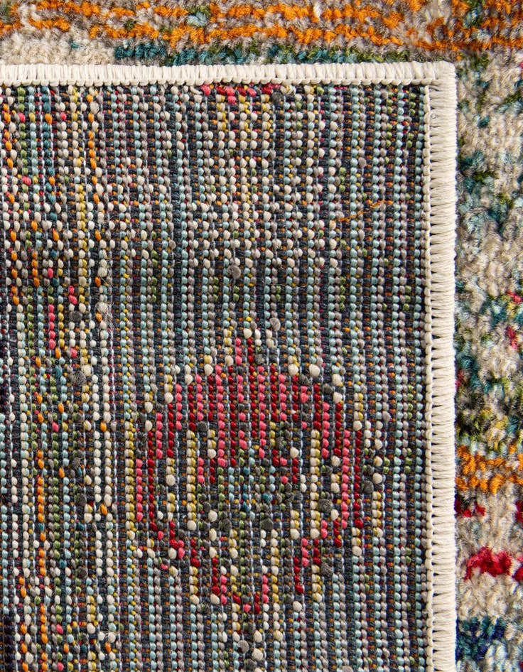 Detail image of 6' x 9'  Washable Santa Fe Rug