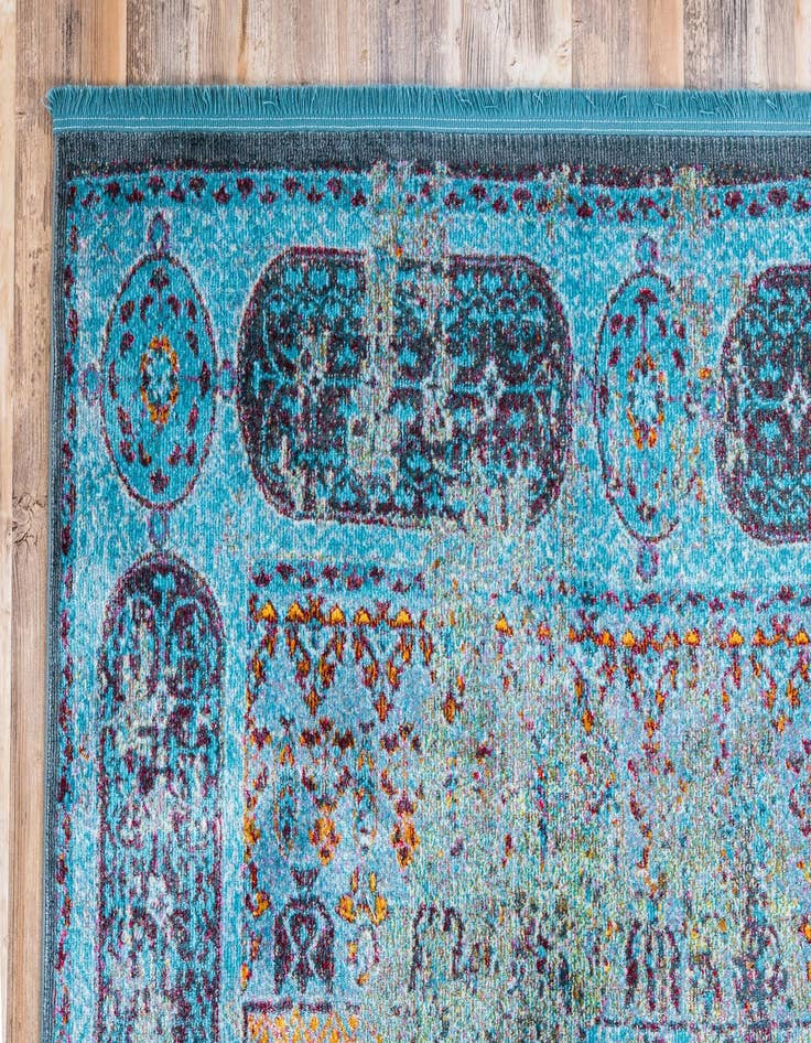 Detail image of 2' 2 x 3' Santiago Rug