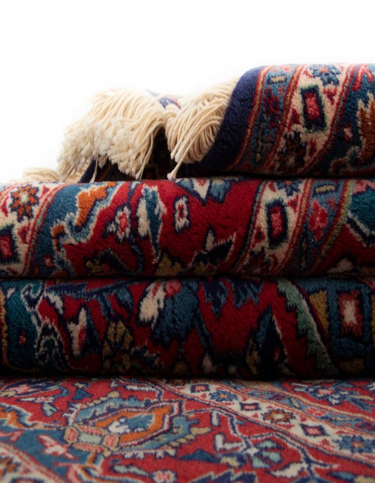 Detail image of 4' 5 x 7' 1 Sarough Wool Rug