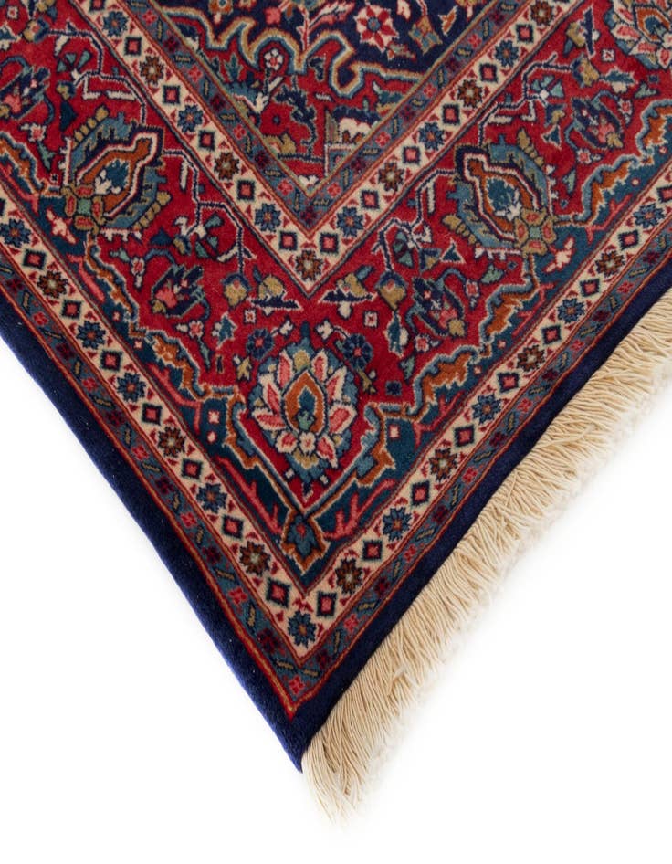 Detail image of 4' 5 x 7' 1 Sarough Wool Rug