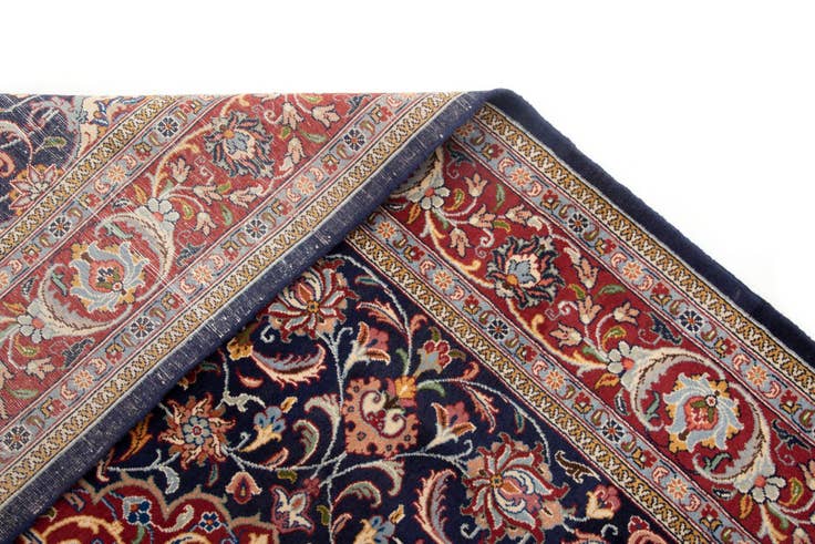 Detail image of 6' 10 x 10' 10 Hand Knotted Sarough Persian Wool Rug