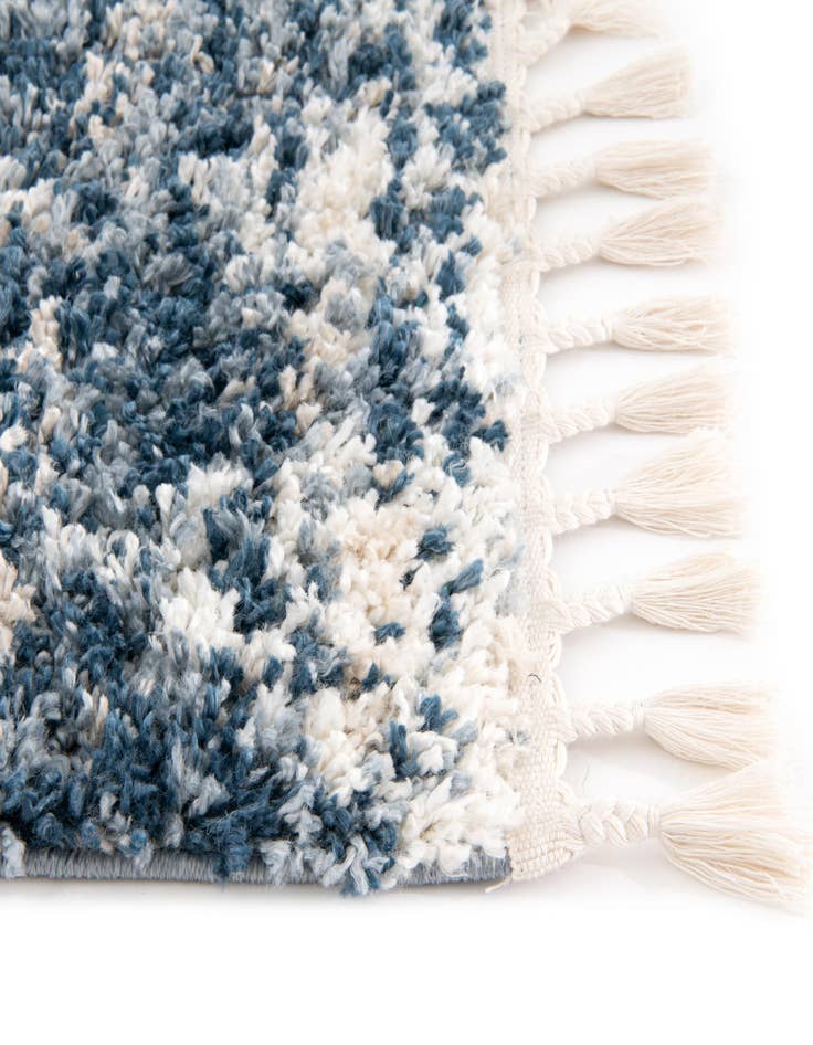 Detail image of 5' 3 x 8' Serenity Shag Rug