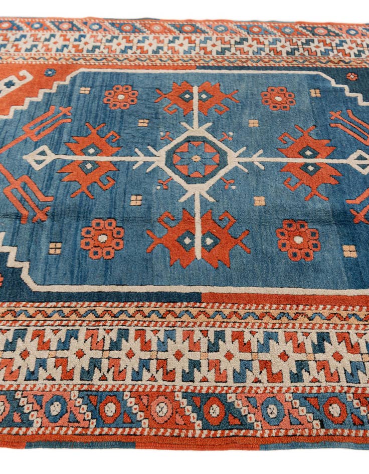 Detail image of 4' 6 x 5' 11 Hand Knotted Shiraz Oriental Wool Rug