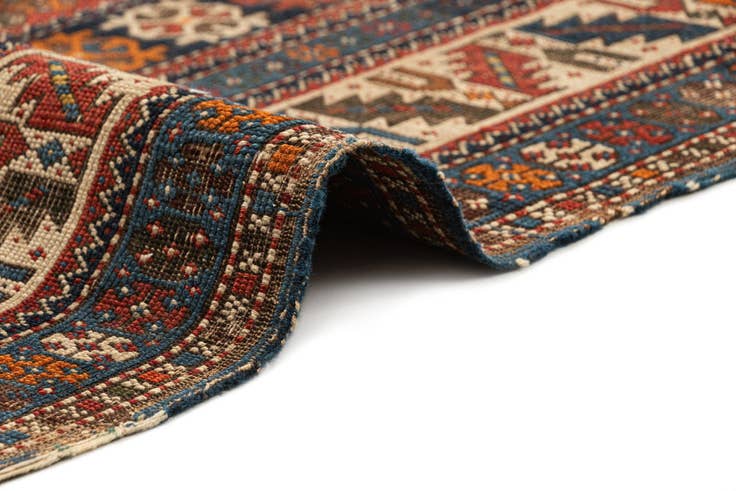 Detail image of 3' 9 x 6' 8 Shirvan Rug