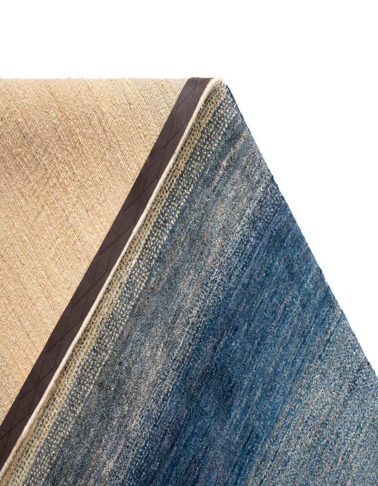 Detail image of 6' 9 x 10' 2 Tabiibaft Wool Rug