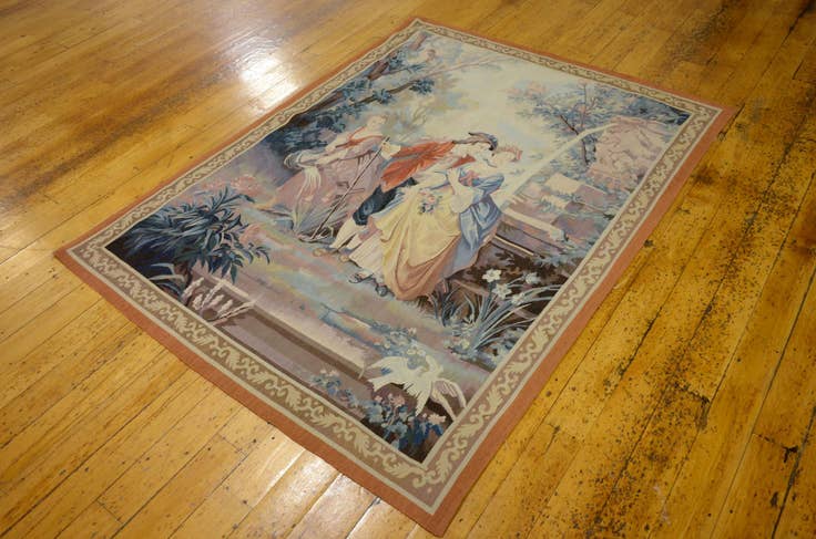 Detail image of 4' 2 x 5' 6 Tapestry Wool Rug