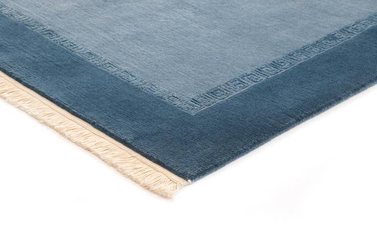 Detail image of 7' 2 x 9' 9 Tibet Rug