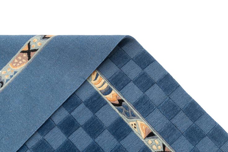 Detail image of 5' 8 x 7' 4 Tibet Rug