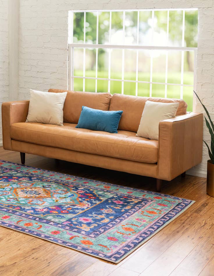 Detail image of 8' 4 x 12' Washable Timeless Rug