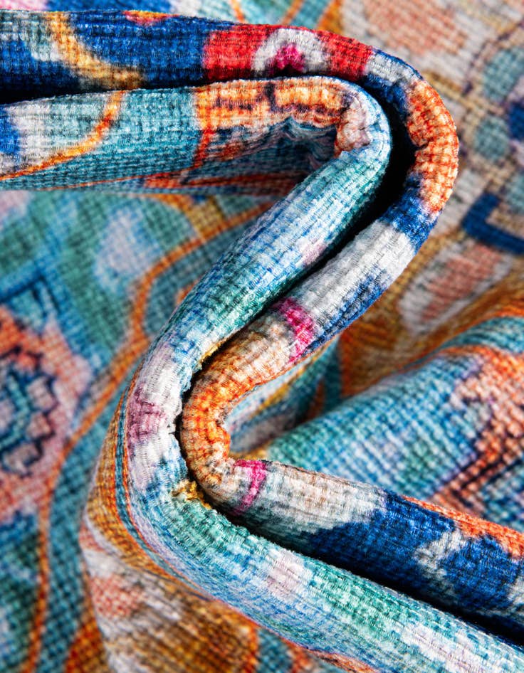 Detail image of 8' 4 x 12' Washable Timeless Rug