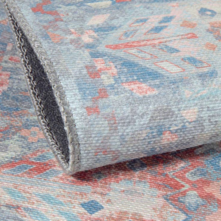 Detail image of 8' 4 x 12' Washable Timeless Rug