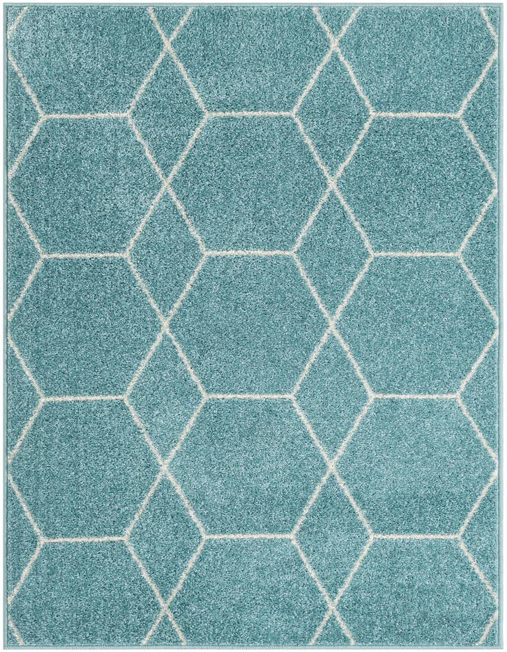 Detail image of 3' 4 x 5' Trellis Frieze Rug