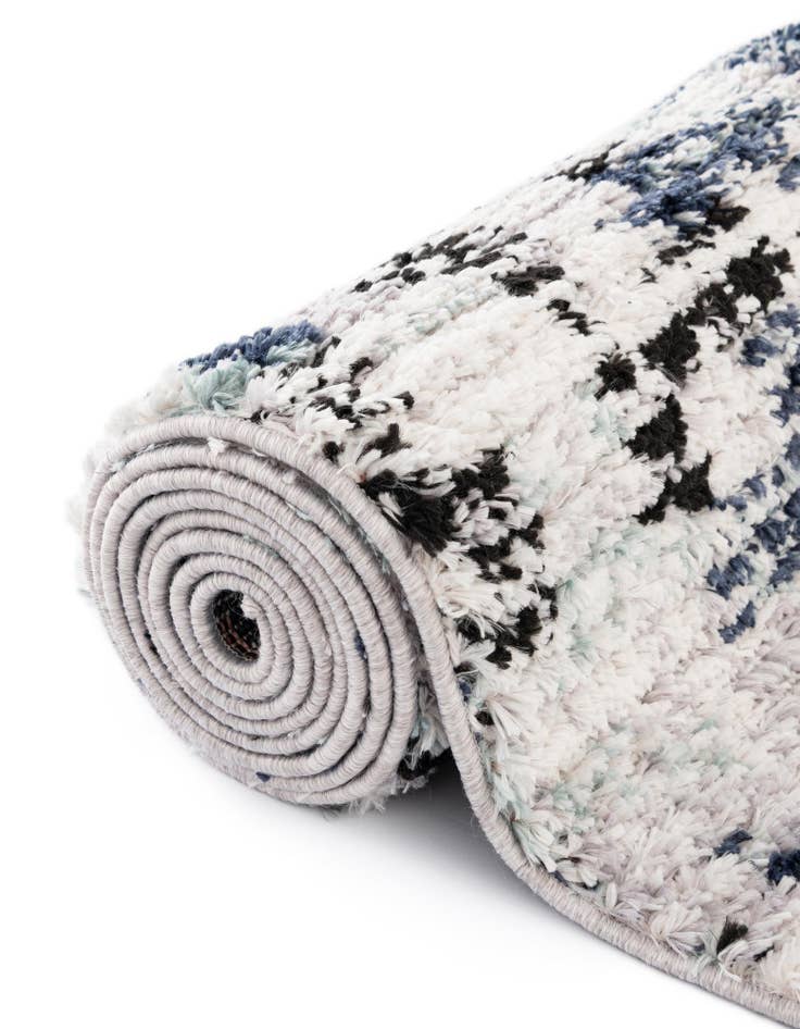 Detail image of 9' x 12' Tucson Rug