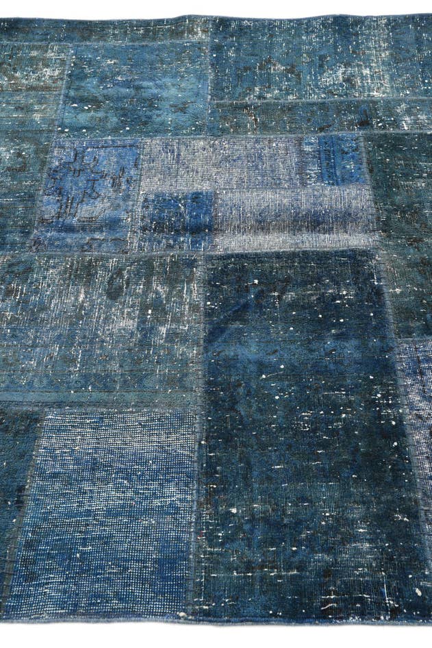 Detail image of 4' 11 x 6' 9 Hand Knotted Ultra Vintage Persian Wool Rug