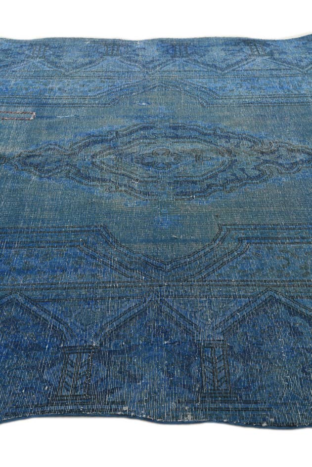 Detail image of 8' 7 x 11' Hand Knotted Ultra Vintage Persian Wool Rug
