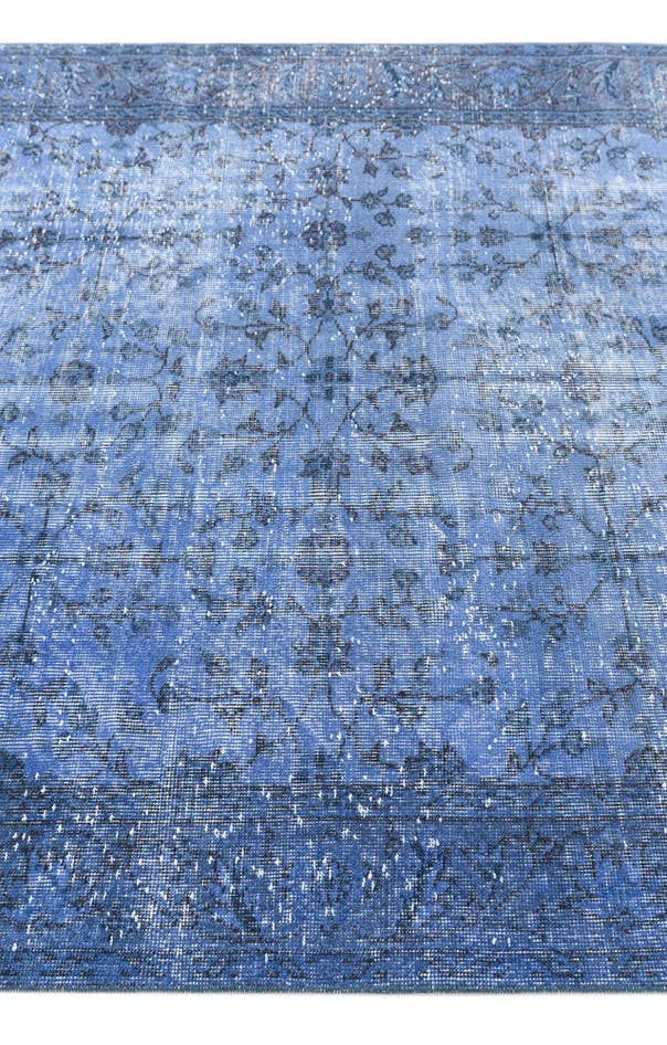 Detail image of 5' 5 x 8' 4 Ultra Vintage Wool Rug