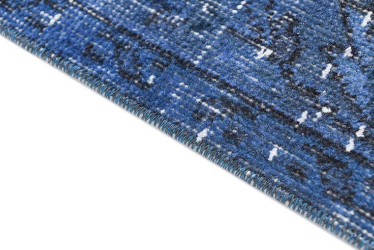 Detail image of 5' 5 x 8' 4 Ultra Vintage Wool Rug