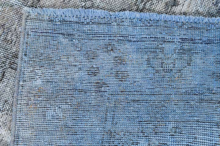 6' x 9' 8 Hand Knotted Ultra Vintage Persian Wool Rug