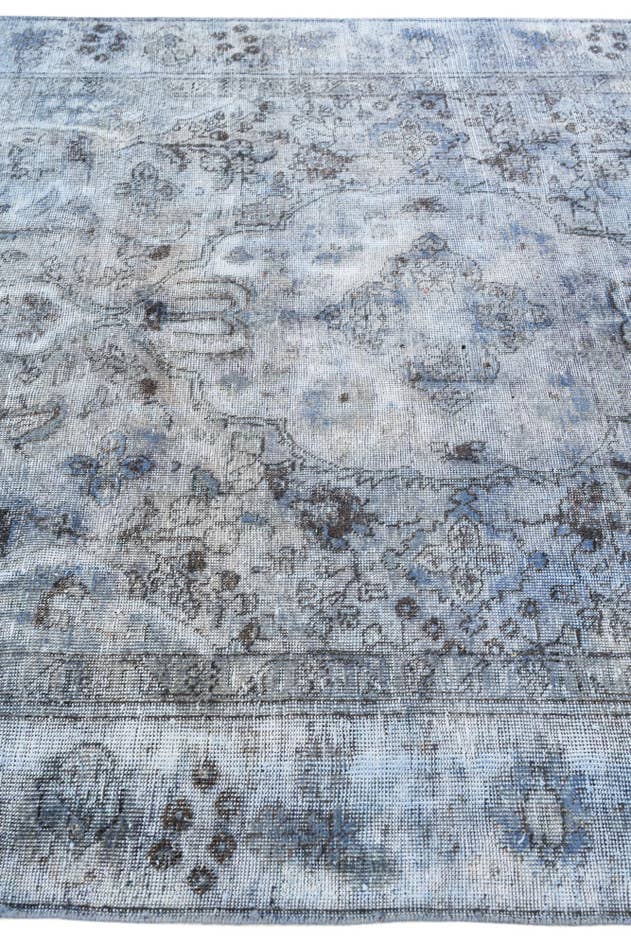 Detail image of 6' x 9' 8 Hand Knotted Ultra Vintage Persian Wool Rug