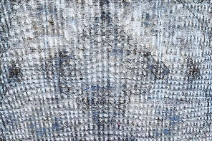 6' x 9' 8 Hand Knotted Ultra Vintage Persian Wool Rug