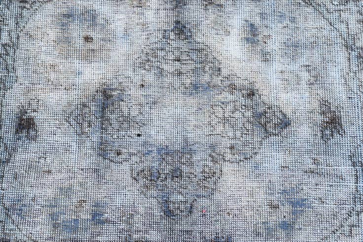 Detail image of 6' x 9' 8 Hand Knotted Ultra Vintage Persian Wool Rug