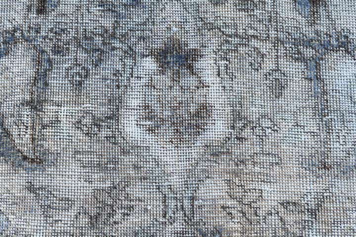 6' x 9' 8 Hand Knotted Ultra Vintage Persian Wool Rug