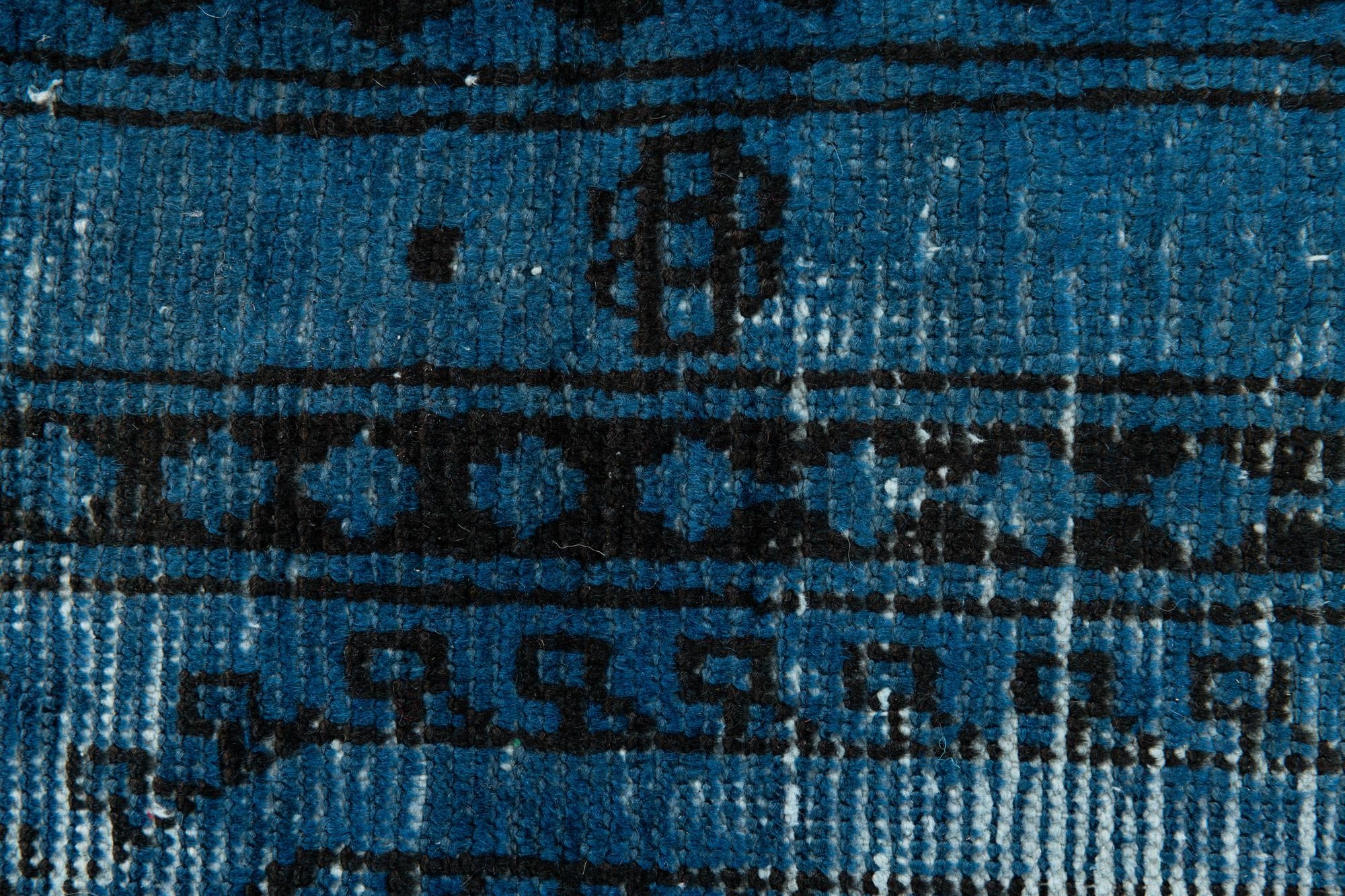 4' x 6' 7 Hand Knotted Ultra Vintage Wool Rug