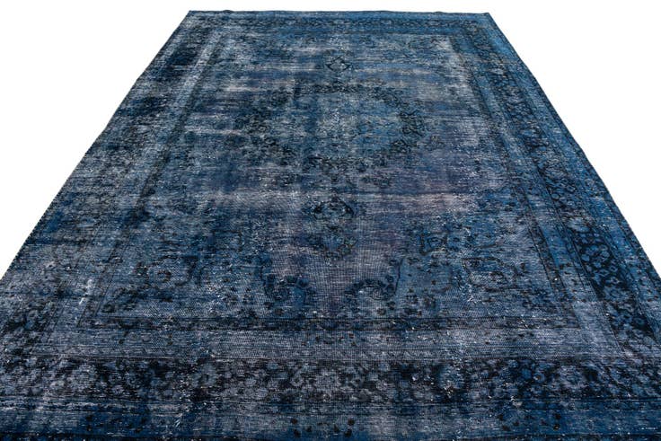 Detail image of 8' x 10' 9 Hand Knotted Ultra Vintage Persian Wool Rug
