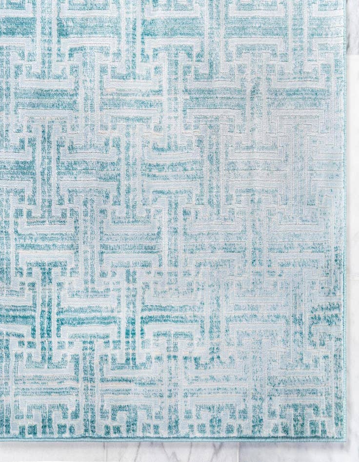 Detail image of 8' x 10' Uptown Rug