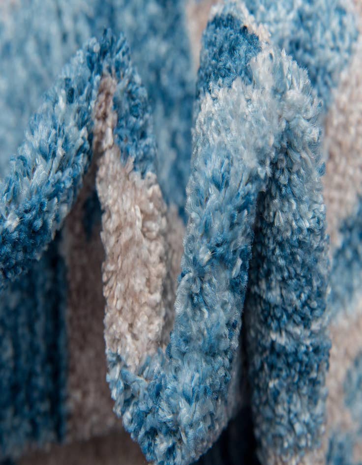 Detail image of 9' x 12' 2 Vega Rug