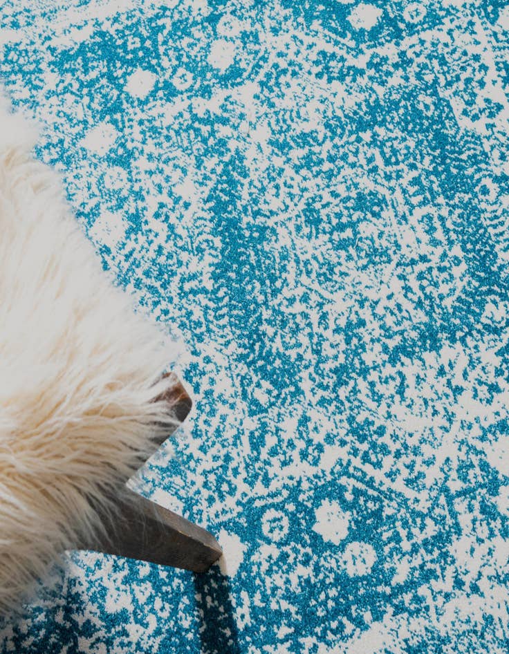 Detail image of 4' x 6' Veneto Rug