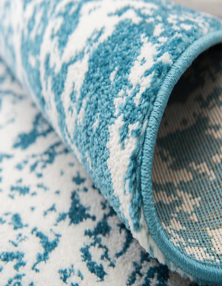 Detail image of 9' x 12' Venice Rug