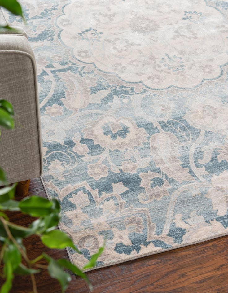 Detail image of 10' x 13' Victoria Rug